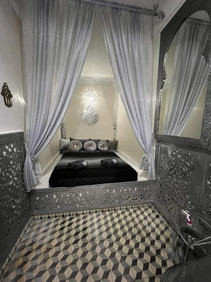 Riad 1001 Couleurs Marrakesh Exterior photo